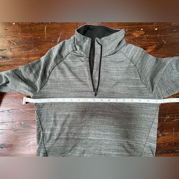 Reebok Women's 1/2 Zip Pullover Running Track Jacket Gray Size S Vented Fitted - Picture 8 of 12